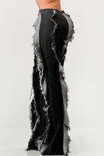 Load image into Gallery viewer, Distressed Denim Frill Jeans