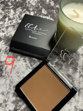Load image into Gallery viewer, Bronzer/ Pressed Powder Foundation