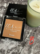 Load image into Gallery viewer, Bronzer/ Pressed Powder Foundation