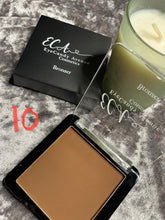Load image into Gallery viewer, Bronzer/ Pressed Powder Foundation